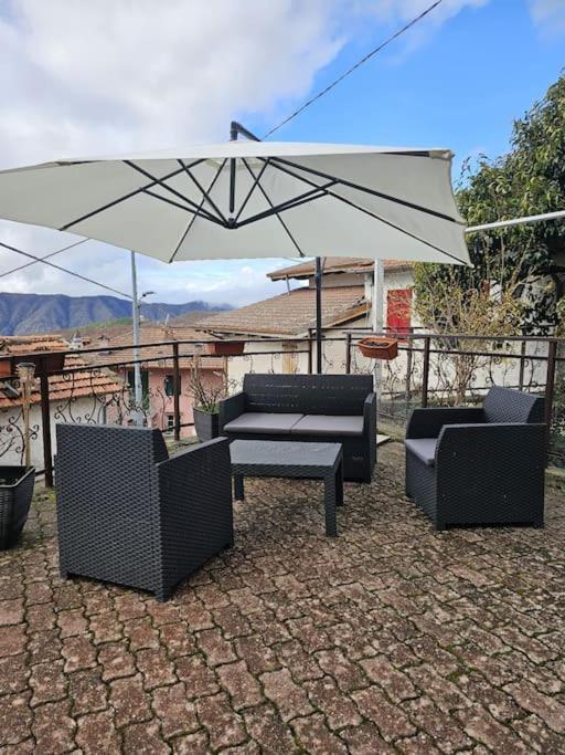 La Casa Della Lavanda Borgo Adorno Esterno foto