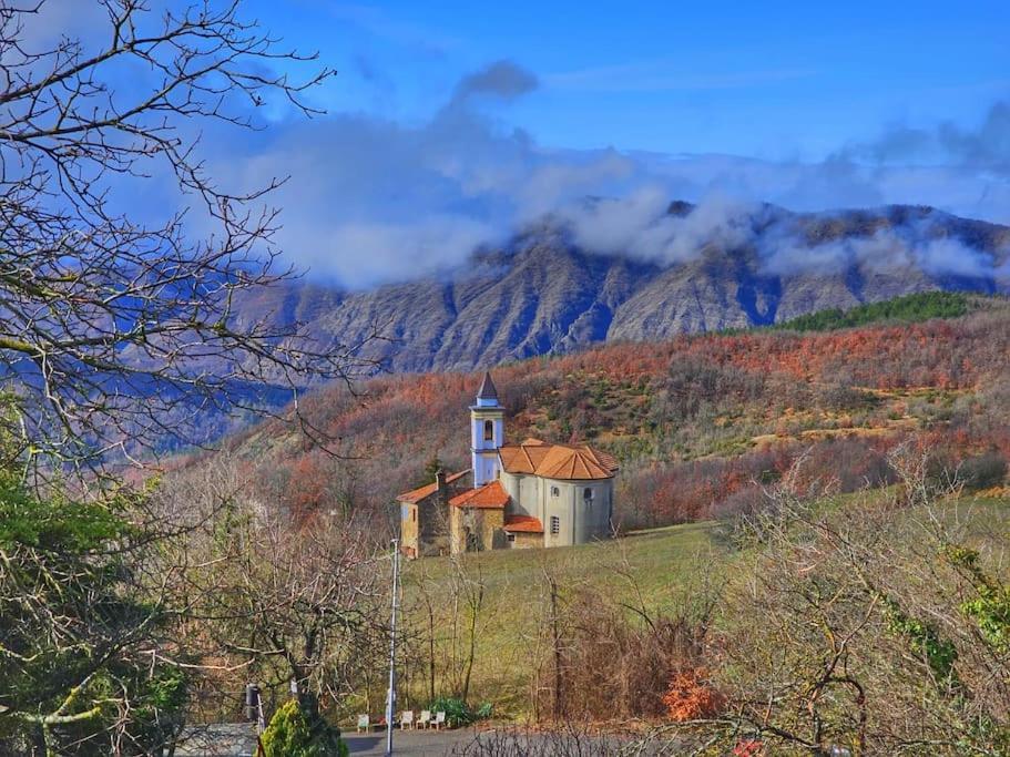 La Casa Della Lavanda Borgo Adorno Esterno foto