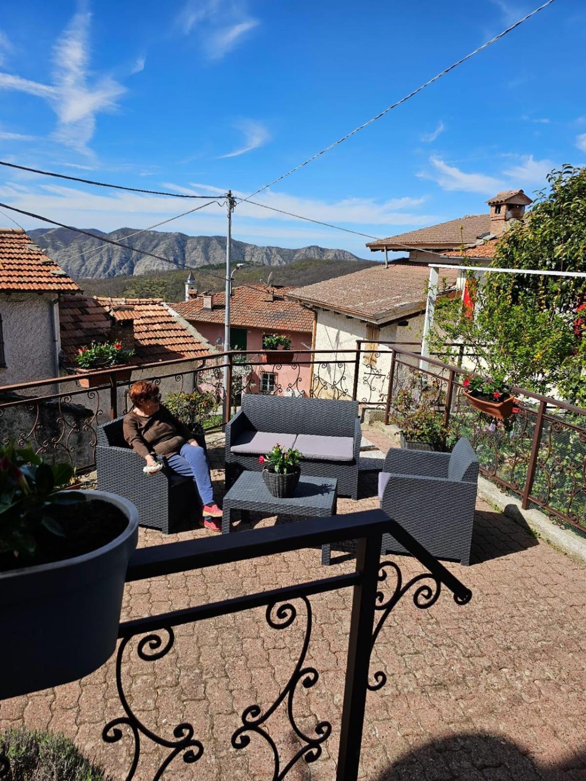 La Casa Della Lavanda Borgo Adorno Esterno foto
